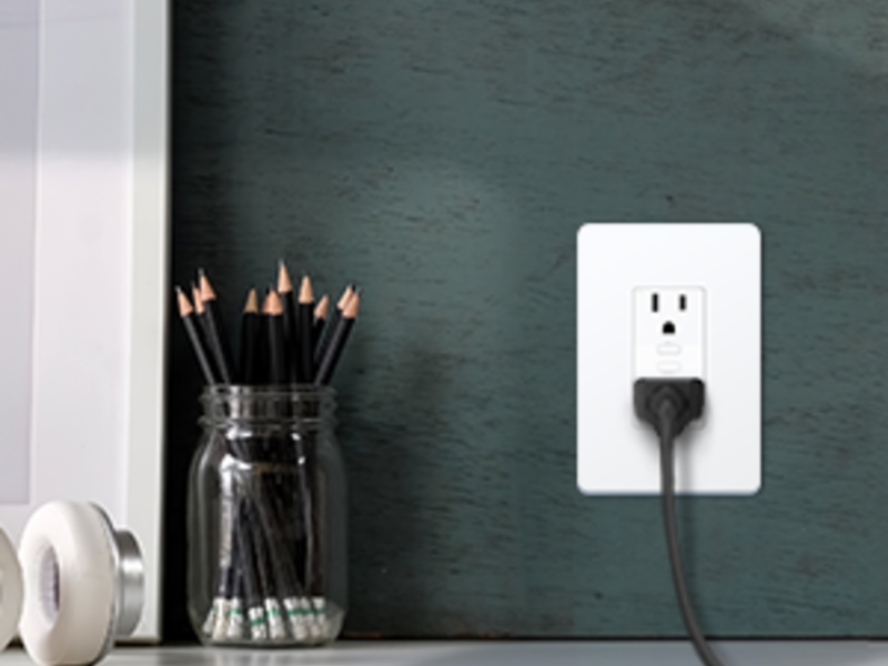 Control4 smart outlet for device control